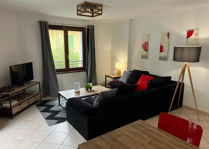 Au Coeur De Avec Parking Et Animaux Acceptes - Fr-1-343-187 *