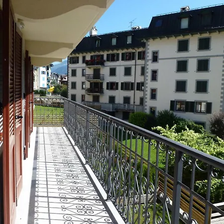 Apartment Bel Avec Parking Et Wifi Au Centre De - Fr-1-343-187