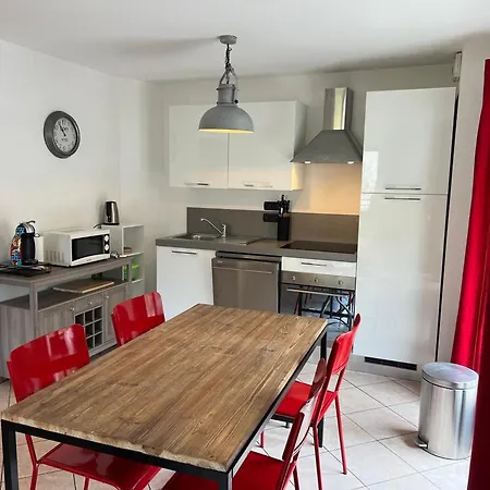 Apartment Bel Avec Parking Et Wifi Au Centre De - Fr-1-343-187